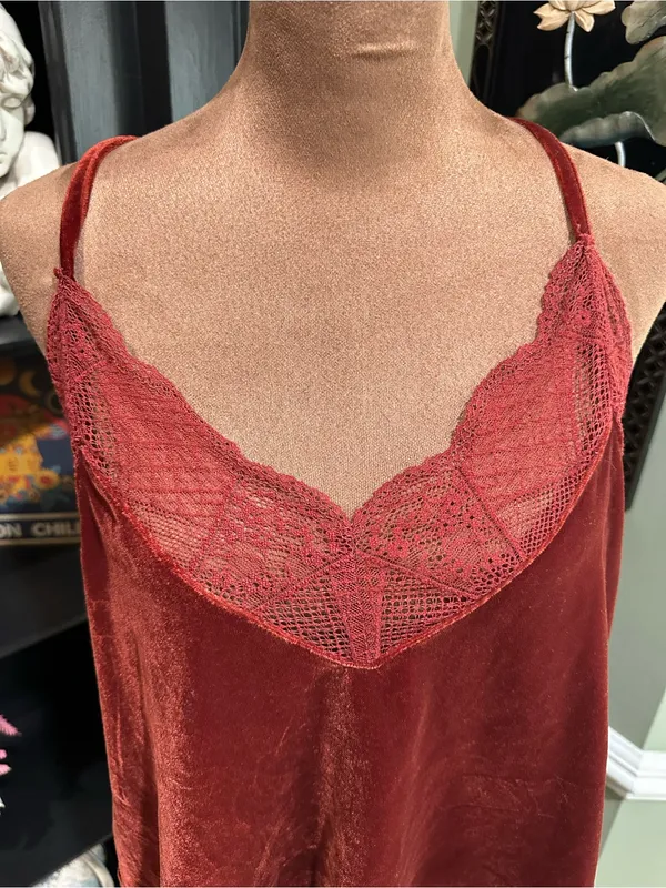 Storia Burnt Orange Velvet Lace Camisole – Size Small - Image 3