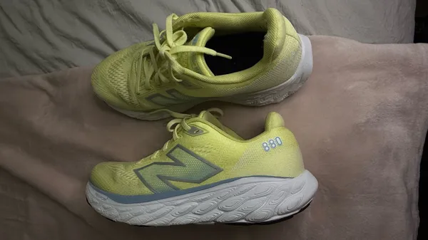 NEW BALANCE FRESH FOAM X 880V14 'LIMELIGHT'size Men’s Size 8 - Womens 9 - Image 7