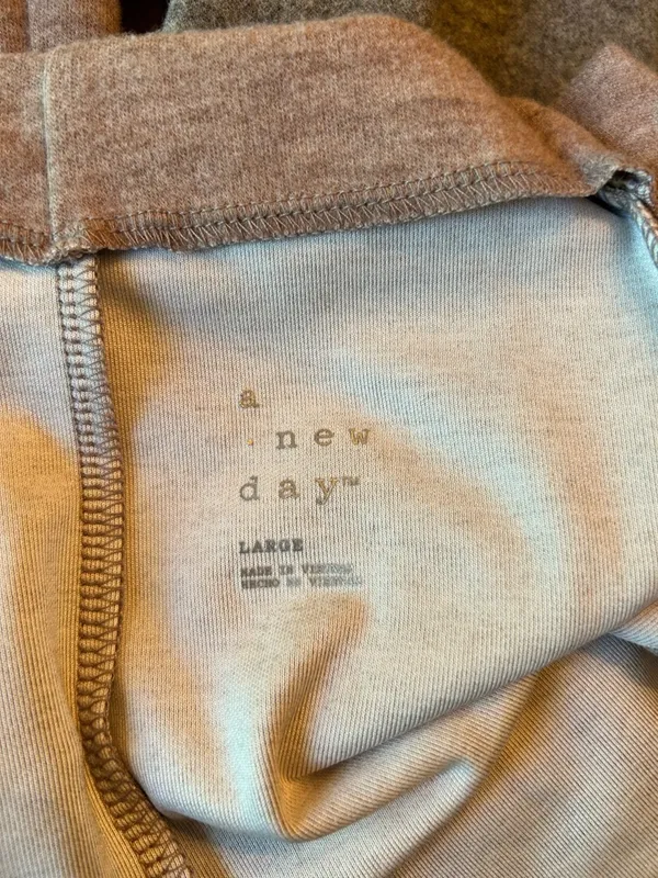Sleeveless Turtleneck Top - Taupe - Image 3