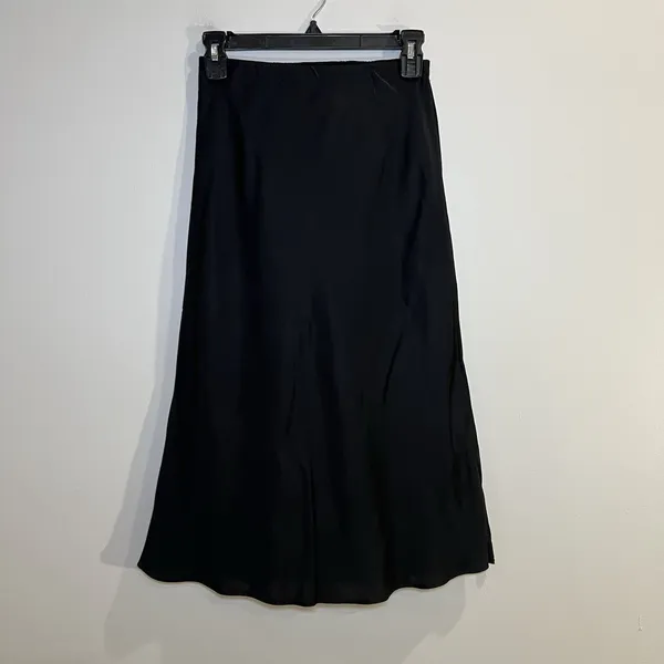 Bundle‎ Of Two Victoria’s Secret Satin Skirts Size XS Black Solid Floral Print - Image 3
