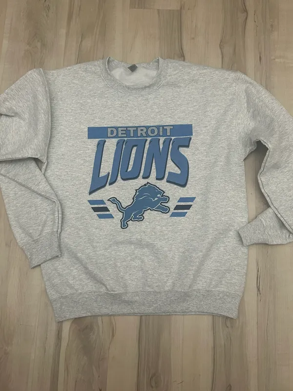 Boutique NEW - Detroit Lions Sweatshirt - Image 3