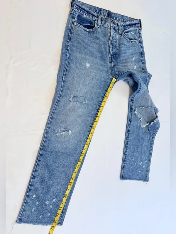 Gap 1969 Mid Rise Destructed Vintage Straight Jeans – Light Indigo – 0/25R - Image 12