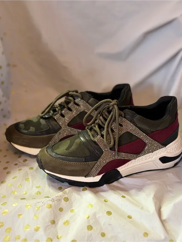 Steve Madden Olive Camo & Burgundy Crystal-Trim Sneaker - Image 2