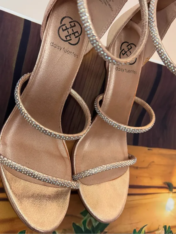 Daisy Fuentes Pink Gold Metallic Rhinestone Strap Stiletto Heels Size 8.5 Womens - Image 7