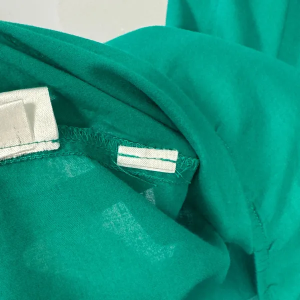 LOFT Emerald Green Ruffle V-Neck Sleeveless Blouse Pleated Bib Top Size Large - Image 7
