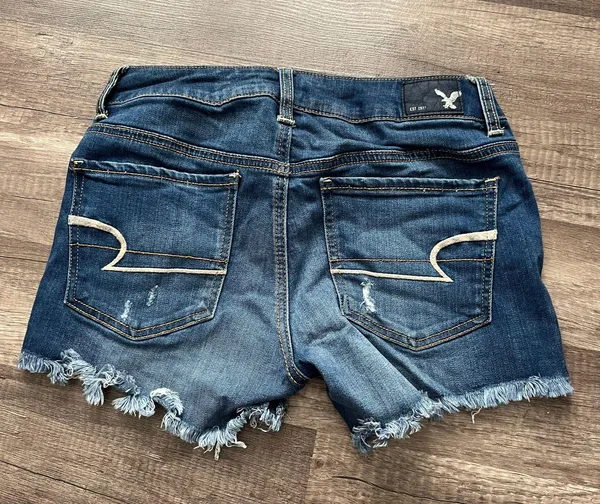 American Eagle Shorts - Image 2