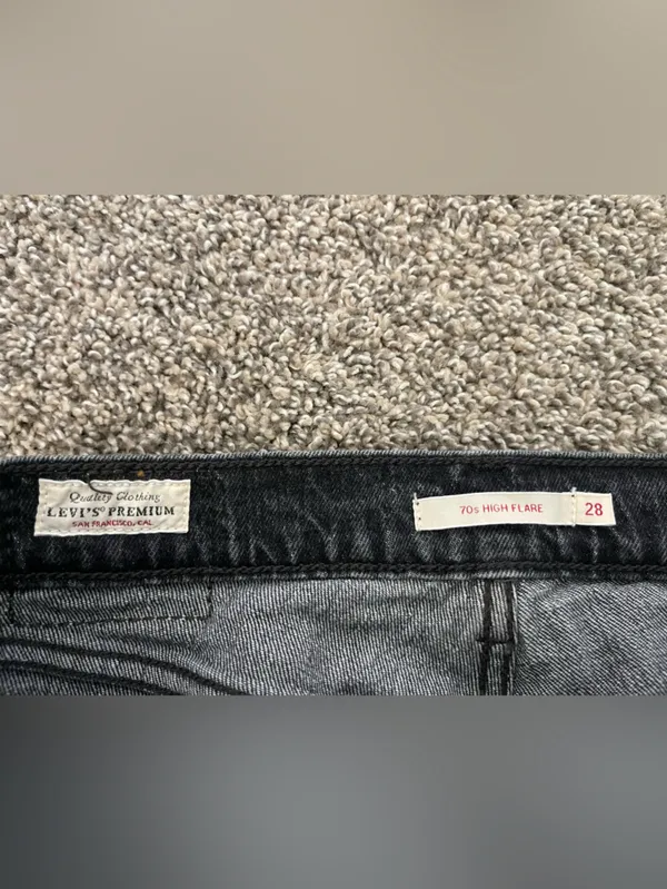 Women’s Levi’s Premium 70s High Flare Jeans Faded Black Size 28 - Image 8