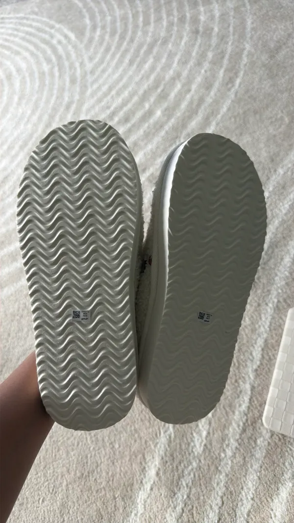 Slippers Aerie - Image 4