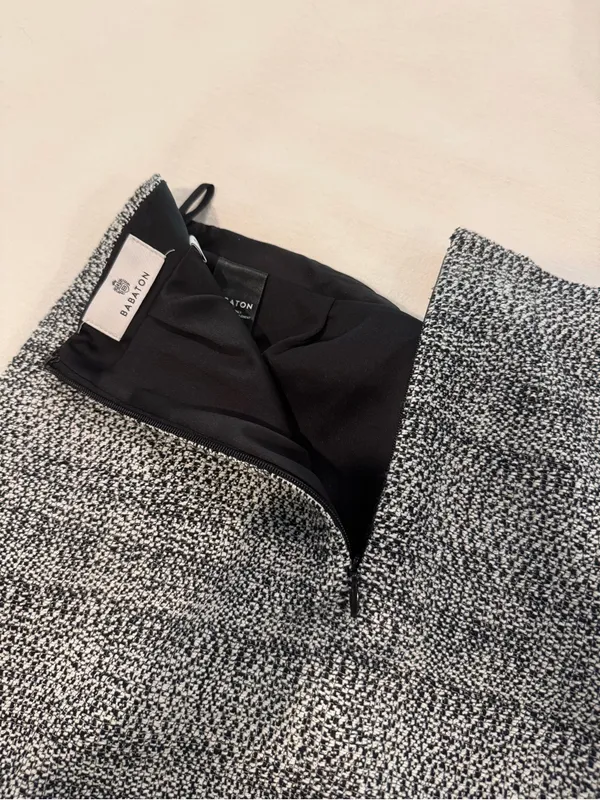 Babaton (Aritzia) Little Tweed Mini Skirt ✨ - Image 4