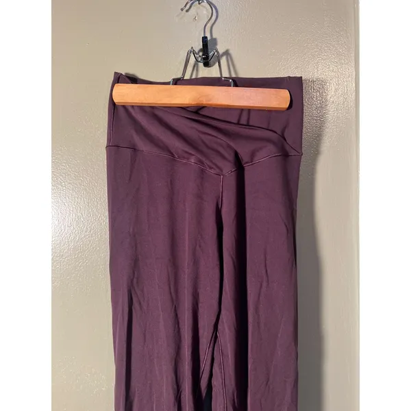 OFFLINE By Aerie Womens Size Medium Real Me High Waisted Crossover Legging Berry - Image 4