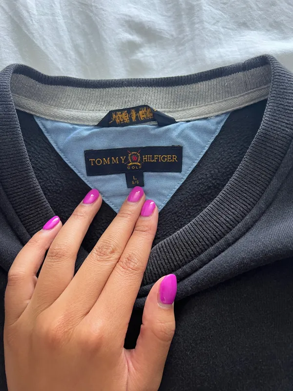 Black Tommy Hilfiger golf crewneck - Image 2