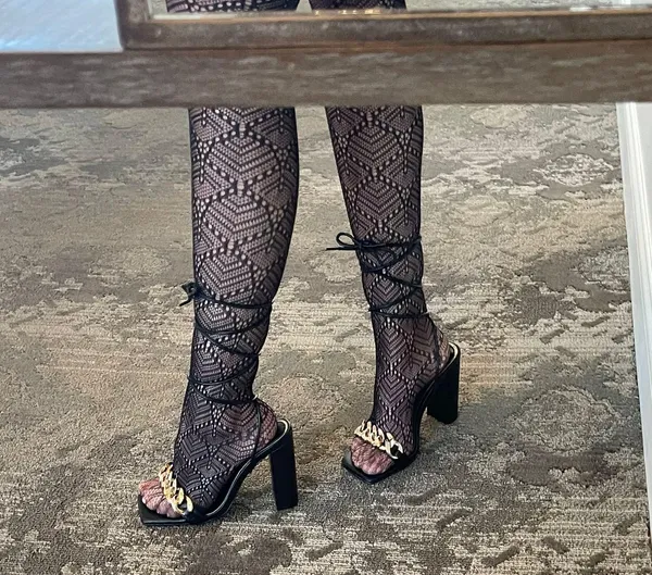 Lace - Image 3
