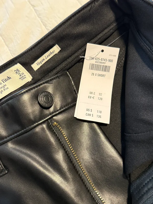 Abercrombie  - Image 5