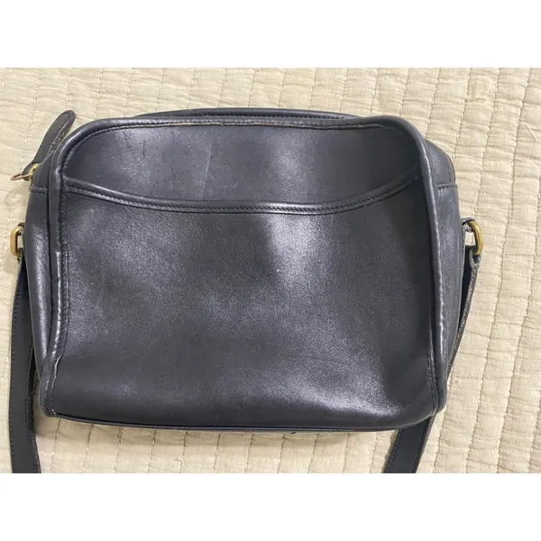 Vintage Coach Crossbody Bag Black Leather 9087 Made in USA - Image 10