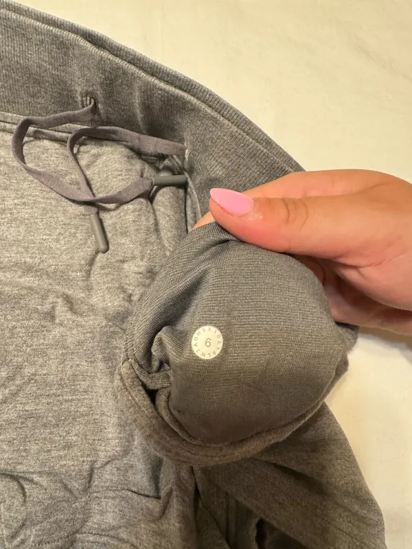 Lululemon Sweatshorts - Image 4