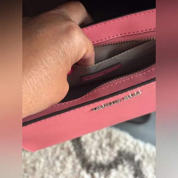 Michael Kors Sheila Tea Rose Crossbody with Adjustable Strap‎ - Image 3