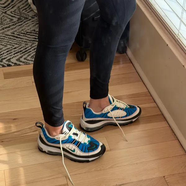 Nike Women's Air Max 98 sneakers in the Blue Nebula/Radiant Emerald colorway. - Image 3