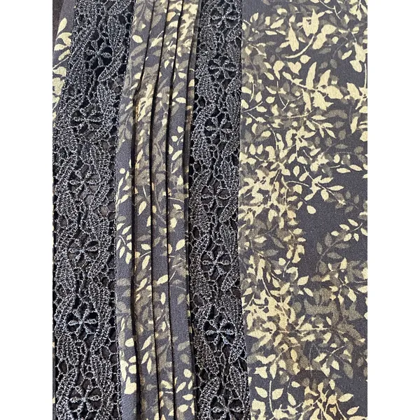 White House Black Market Long Sleeve Lace Pleated Top Size M Green Leaf Print - Image 5