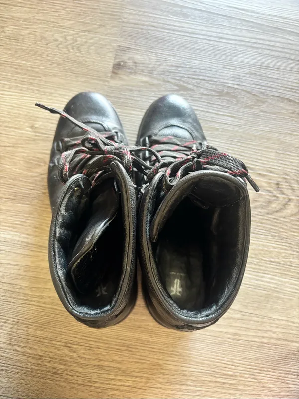 Frye Black Leather Lace-Up Hiker Boots with Red-Accented Laces - Image 8