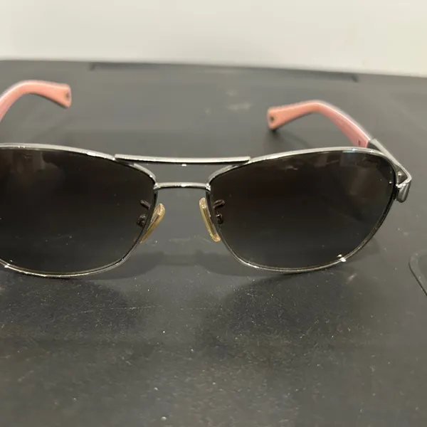 Coach Stylish Black and Silver Sunglasses - Image 8