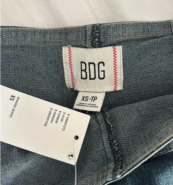 Urban Outfitters Mini Skirt BDG Denim - Image 3