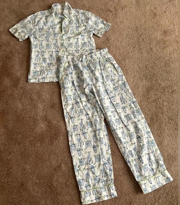 NEW NWOT Roller Rabbit Sleepy Sloth Liza Lounge Set Pants & Top Pajamas Size nXS - Image 4