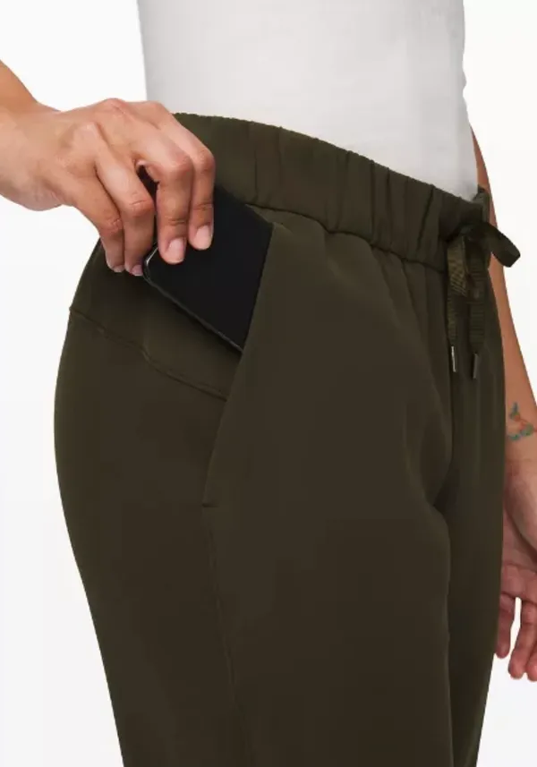 On The Fly Jogger - Image 5