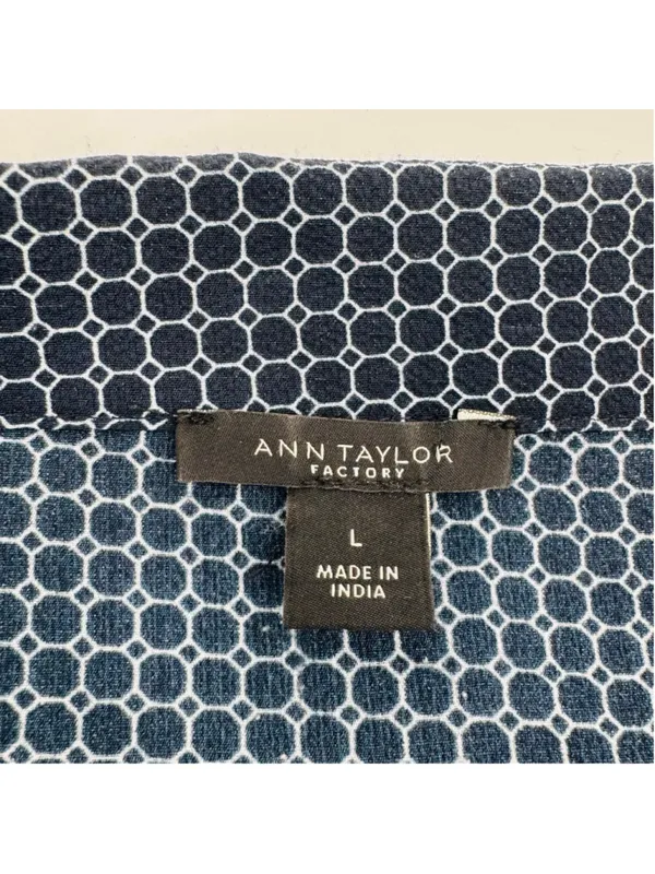 Ann Taylor Navy White Geometric Blouse L Tie Front Button Down 3/4 Sleeve - Image 3