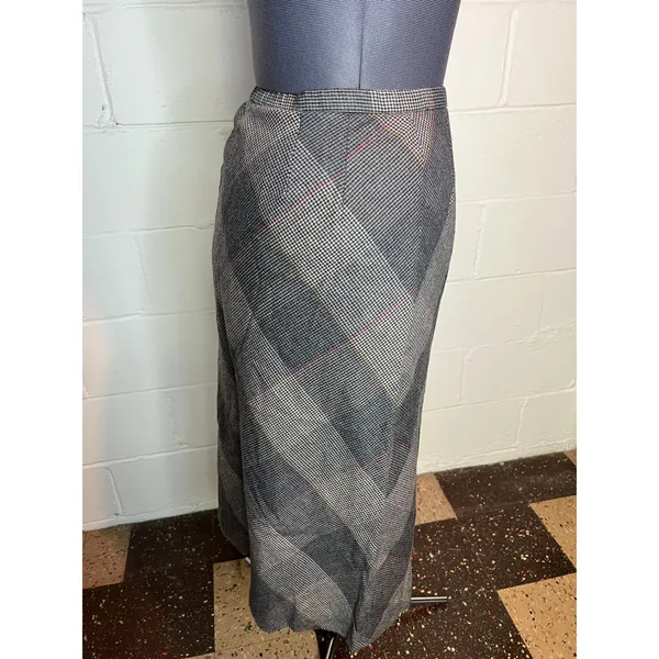Pendleton wool plaid knee length skirt sz 10 - Image 7
