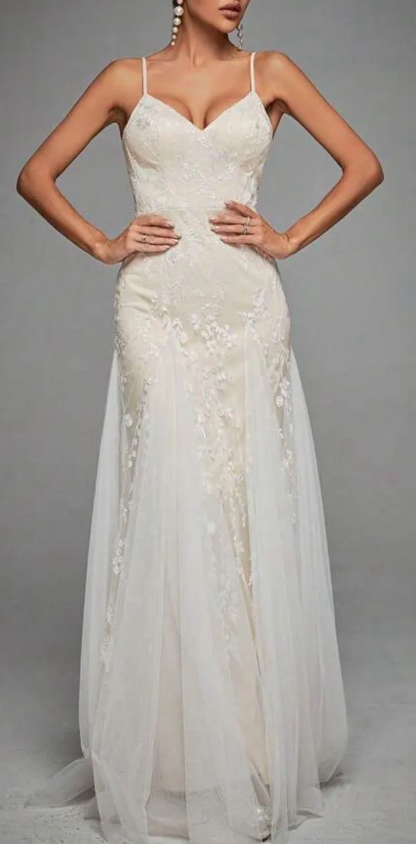 Boutique Mesh And Lace Maxi Prom Dress - Image 6