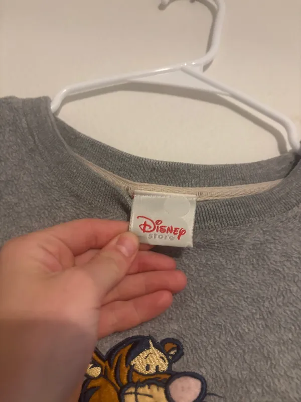 Disney Tiger Vintage Crewneck Sweatshirt - Image 3