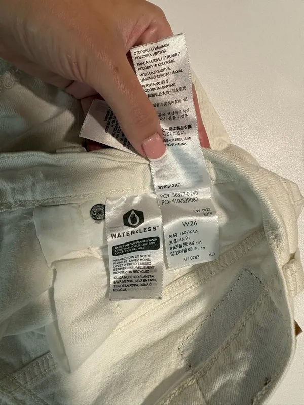 Levis White Button Up Shorts  - Image 2