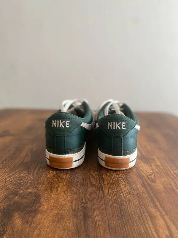 Nike Men's Dark Green and White Low-Top Sneakers - Image 3