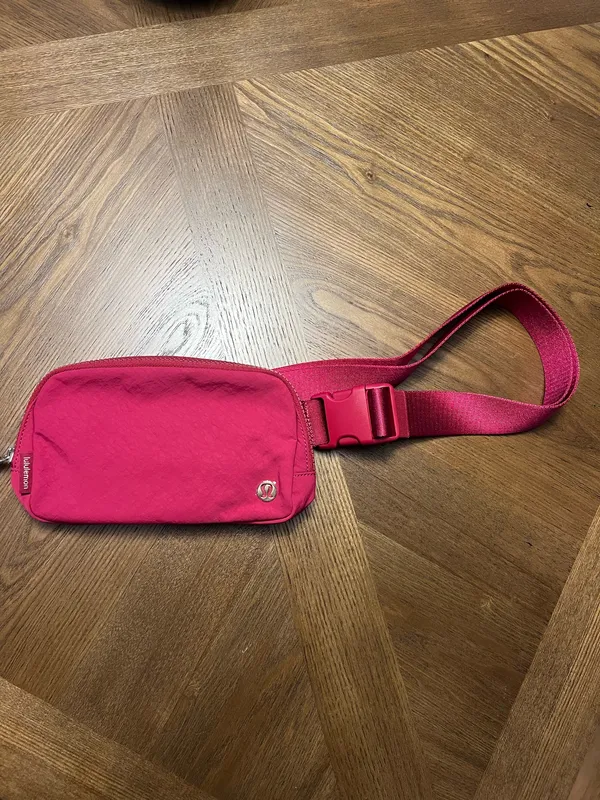 Lululemon Belt Bag - Image 2