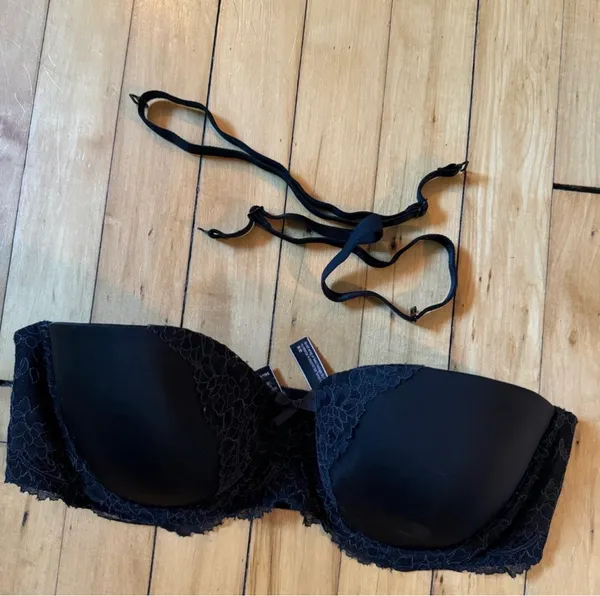 Victoria’s Secret bra - Image 2