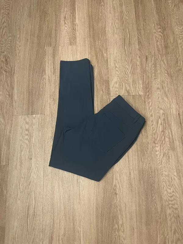 lululemon pants - Image 3