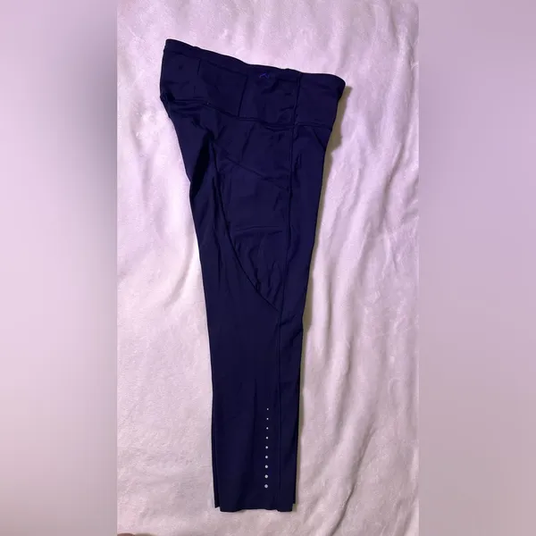 lululemon purple leggings with reflective logo dot - Image 4