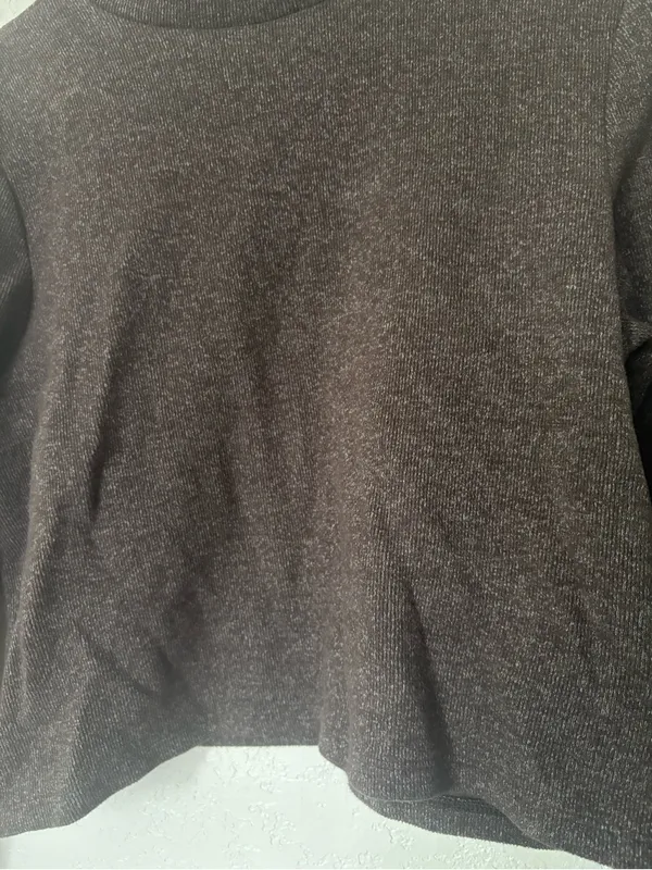 Old navy brown turtleneck - Image 2