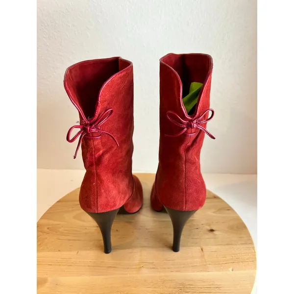 Red Soft Suede Slouchy Heeled Boots Mid Calf Bow Tie Pull On Size 9.5 Rampage - Image 4