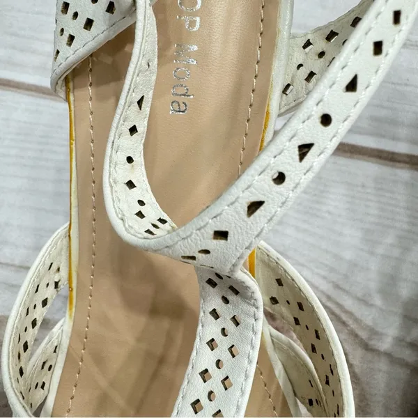 Top Moda Strappy Ivory Wedge Heeled Platform Sandals with Cutouts Size 8 - Image 7