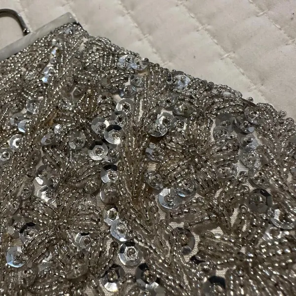 Women’s Beaded Bead Sequin Hand Bag Evening Purse Silver Tone - Needs TLC - Image 9