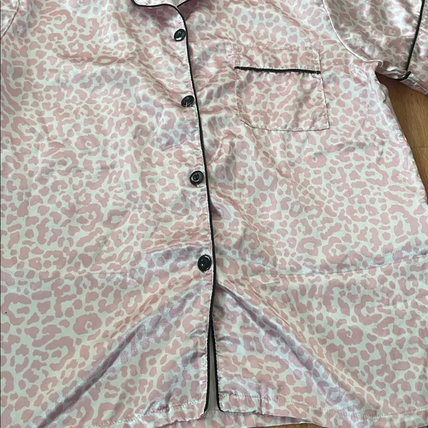 Button Up Pajama Top Womens Small Pink Black Leopard Print Coquette Feminine - Image 3
