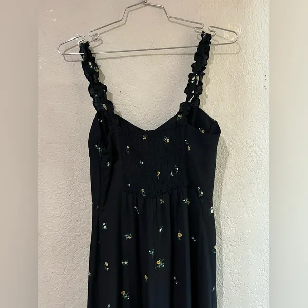 Wild Fable Women's Black and Yellow Jumpsuit size med - Image 3