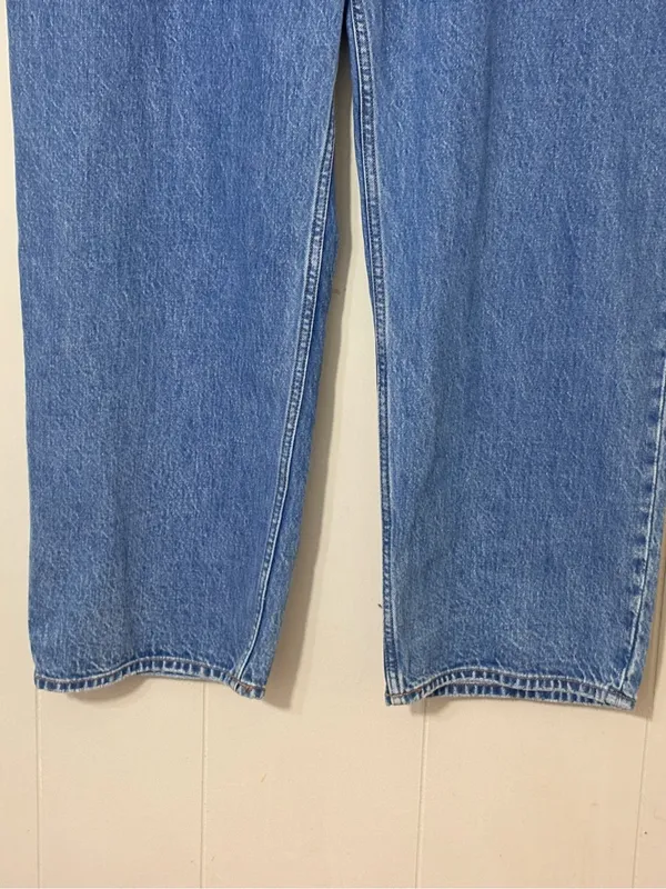 Abercrombie & Fitch The Loose High Rise Jeans Medium Wash Size 34 / 18 - Image 3