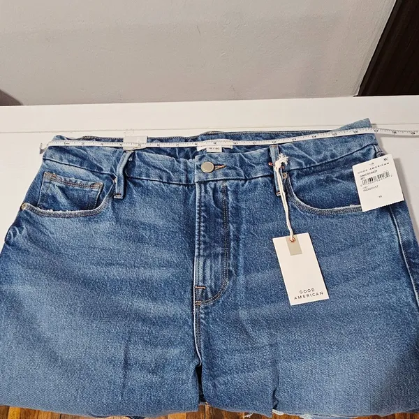 Good American Distressed Raw Hem Jeans - medium wash - Women's Size 10 - Image 5