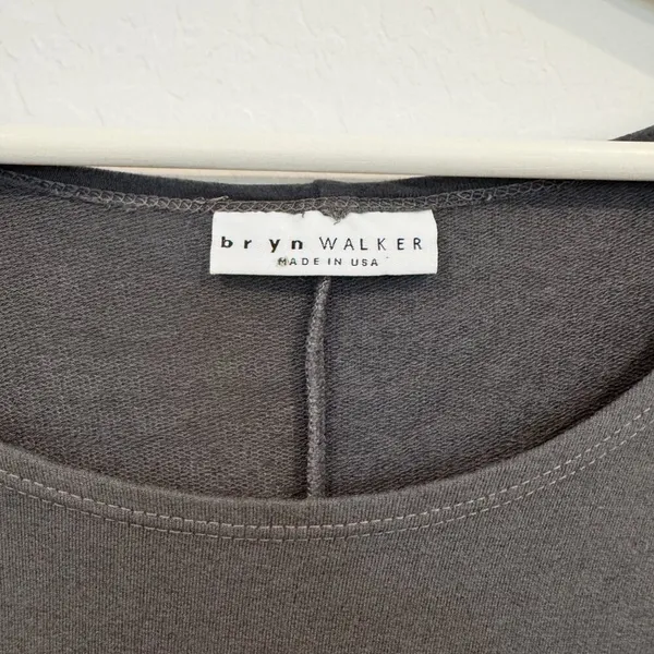 Bryn Walker Lora Blouse Size Large Gray‎ Asymmetrical Tunic Top Lagenlook Goth - Image 3