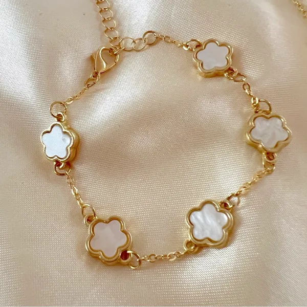 18K Gold Plated mother of pearl clover Bracelet Stainless Steel Womens Jewelry - Image 3