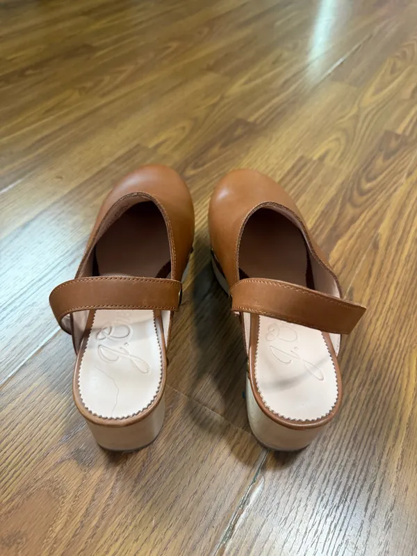 NWOT J. Crew Grace Convertible Clogs Brown Leather Studded Wood Sole 8.5. - Image 3