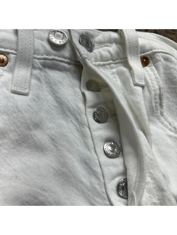 Levi’s 501 White Jeans Shorts Summer Size 28 Waterless Bottom Fly Style - Image 6