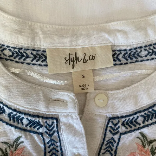 Style & Co. Floral Embroidered Long Sleeve Top size S - Image 4